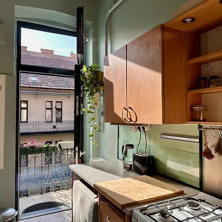 Apartment Centrally Located Studio Near Keleti Palyaudvar